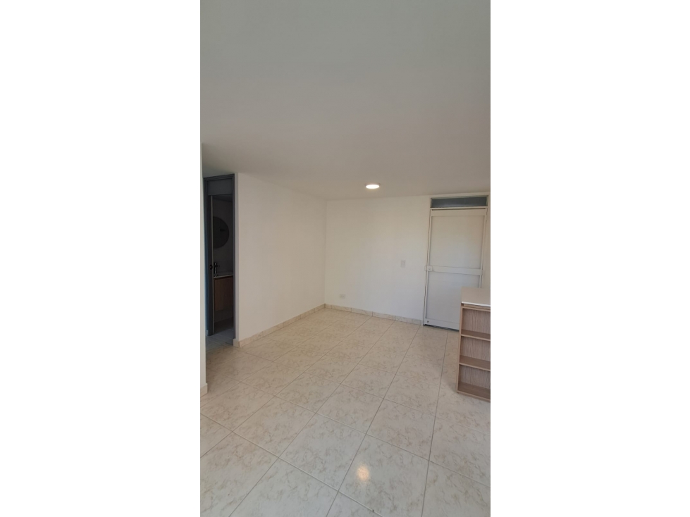 APARTAMENTO EN VENTA SECTOR SAN ANTONIO DE PRADO — foto 6