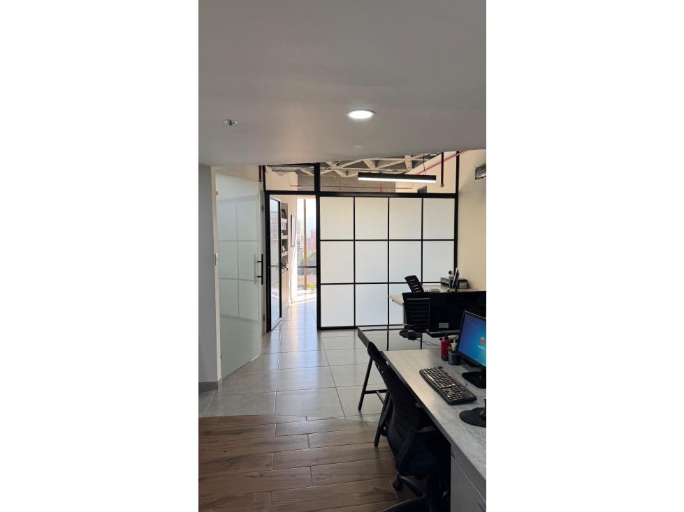 OFICINA EN VENTA SECTOR PARQUE BERRIO, CENTRO DE MEDELLIN - 5