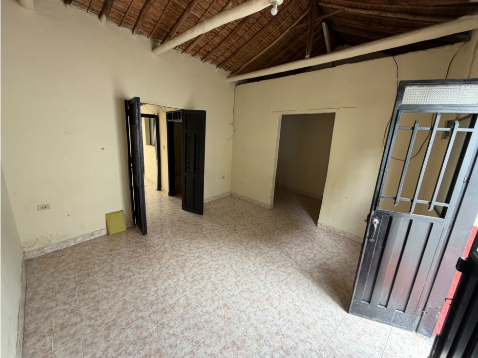 CASA EN VENTA SECTOR LA PALMITA - 3