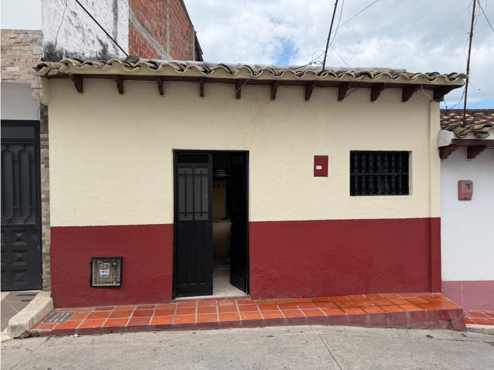 CASA EN VENTA SECTOR LA PALMITA - 1