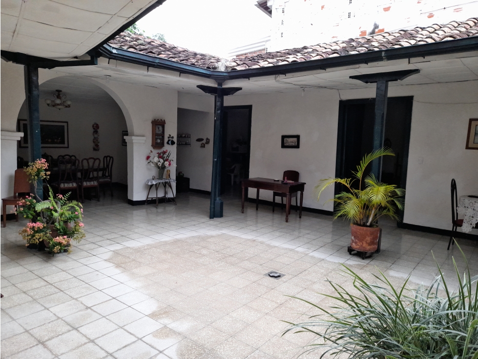 CASA EN VENTA SECTOR CALLE DE LA LUZ - 2