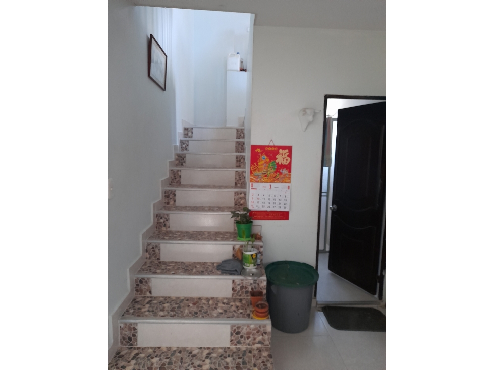 APARTAMENTOS Y LOCALES EN VENTA SECTOR EL RAMAL - 2