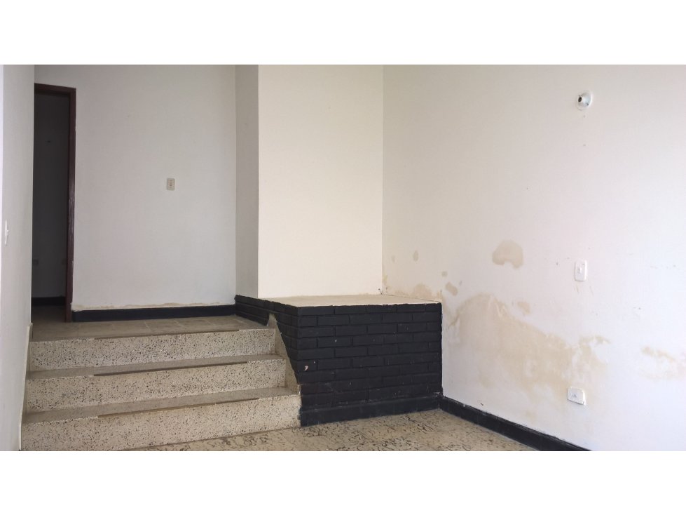 CASA EN VENTA BARRIO EL LAGO — foto 6
