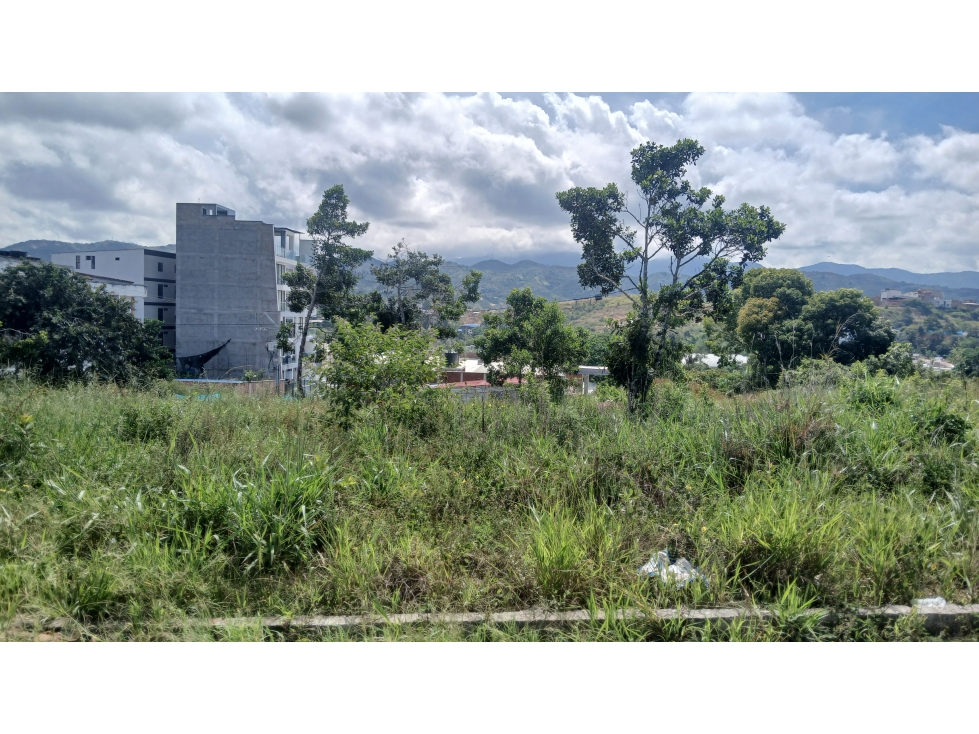 LOTE EN VENTA SECTOR MIRADORES DEL LAGO - 3