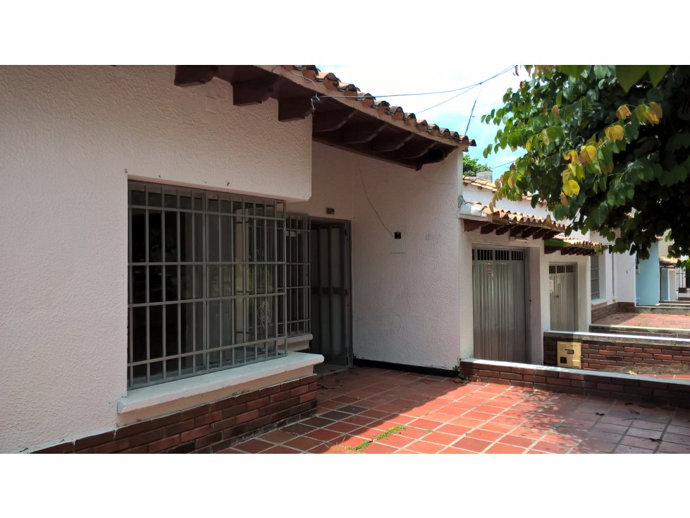 CASA EN VENTA BARRIO EL LAGO — foto 3