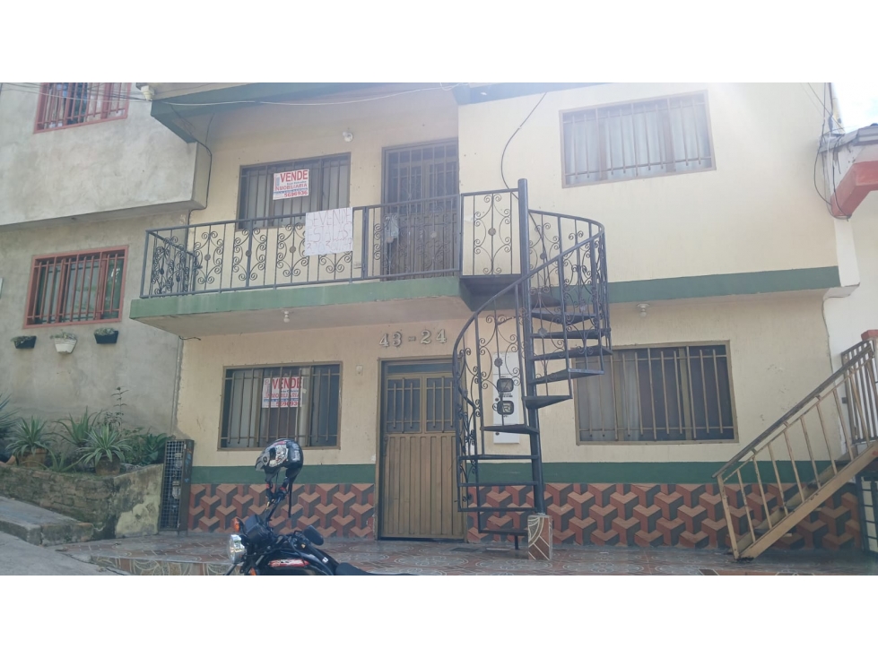 CASA DE 2 PISOS EN COLINA DE LA FLORIDA - 1