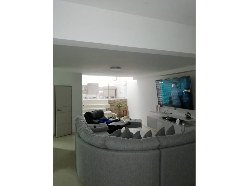 CASA EN ARRIENDO SECTOS BUENOS AIRES - 4
