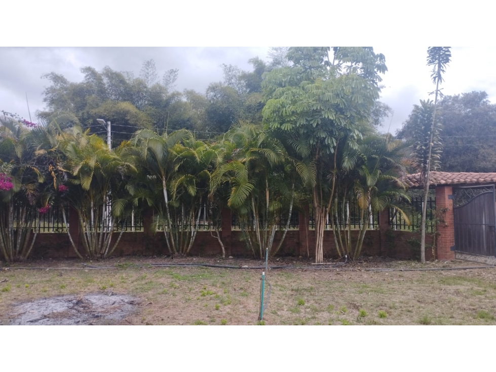 LOTE EN VENTA VIA A LA ERMITA - 6