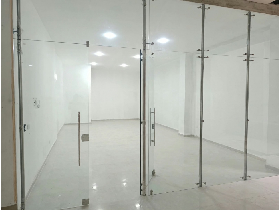 LOCALES EN ARRIENDO CENTRO COMERCIAL PLAZA REAL (ANTIGUO DAVIVIENDA) - 6