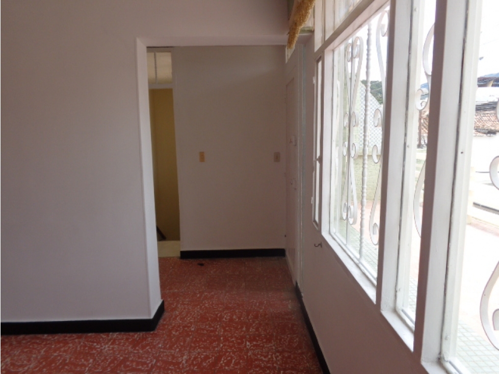 APARTAMENTO EN ARRIENDO (2° PISO) PLAZOLETA DE SAN FRANCISCO — foto 6