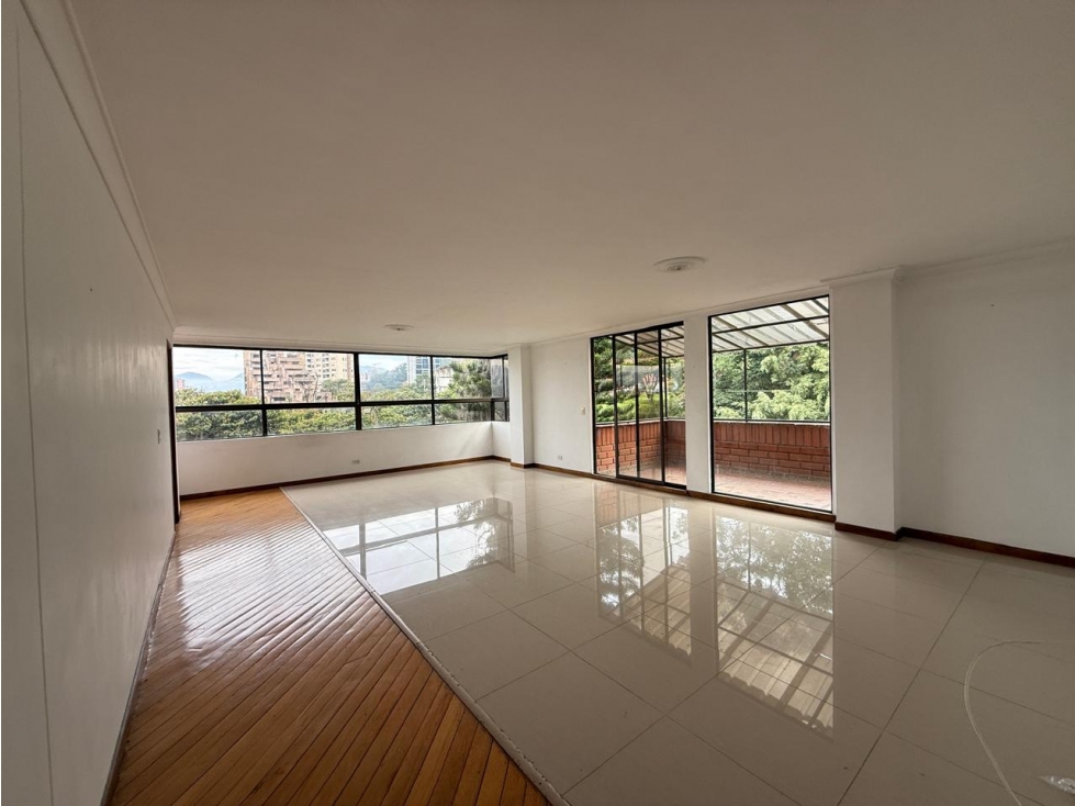Venta de apartamento para remodelar en Las Lomas, Poblado — foto 3