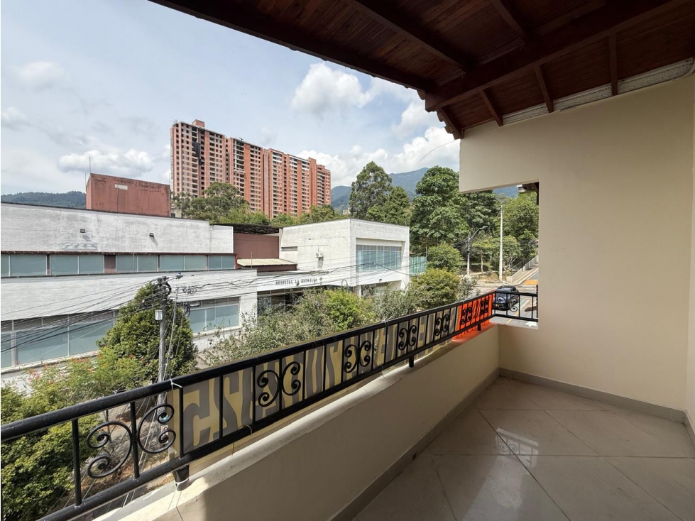 Apartamento en venta en La Estrella