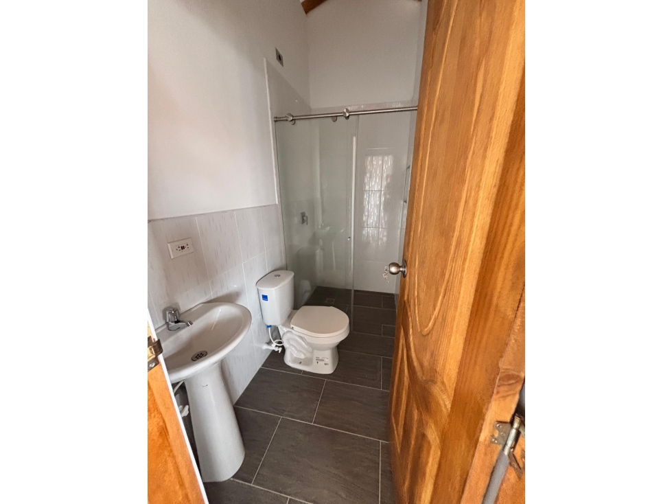 Venta de casa unifamiliar de 3 niveles en el Carmen de Viboral — foto 6