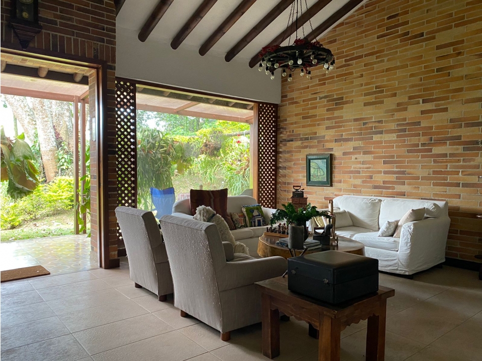 CASA EN VENTA ENVIGADO LOMA DE LAS BRUJAS