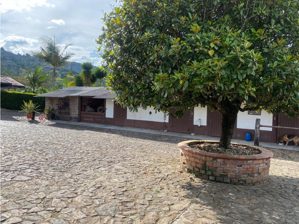 FINCA EN VENTA PARA CABALLISTAS EN RIONEGRO