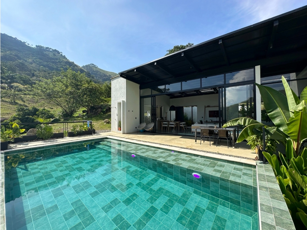 VENTA CASA FINCA EN AMAGÁ, ANTIOQUIA - 1