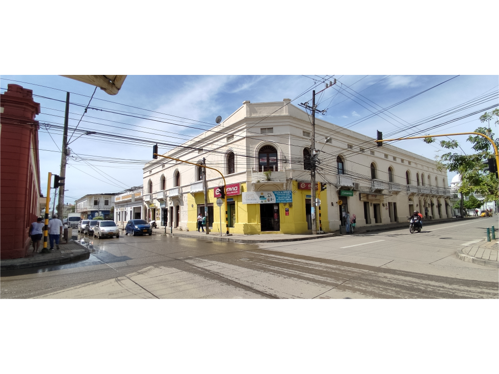 En Venta Edificio Repúblicano en el centro de Monteria - 1