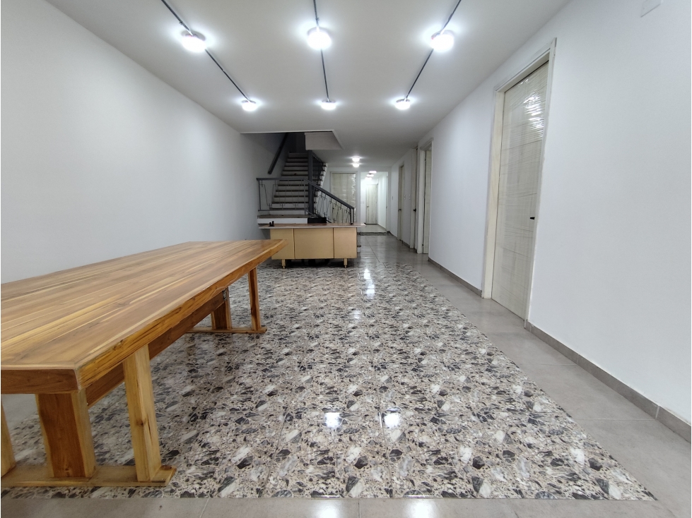 Arriendo casa adecuada para IPS, Empresa o Negocio