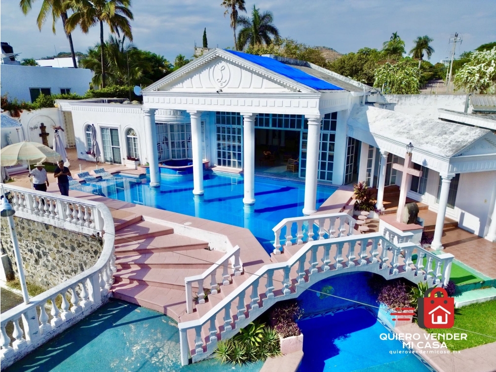 Quinta Estilo Grecorromano en Venta en Real del Puente, Xochitepec