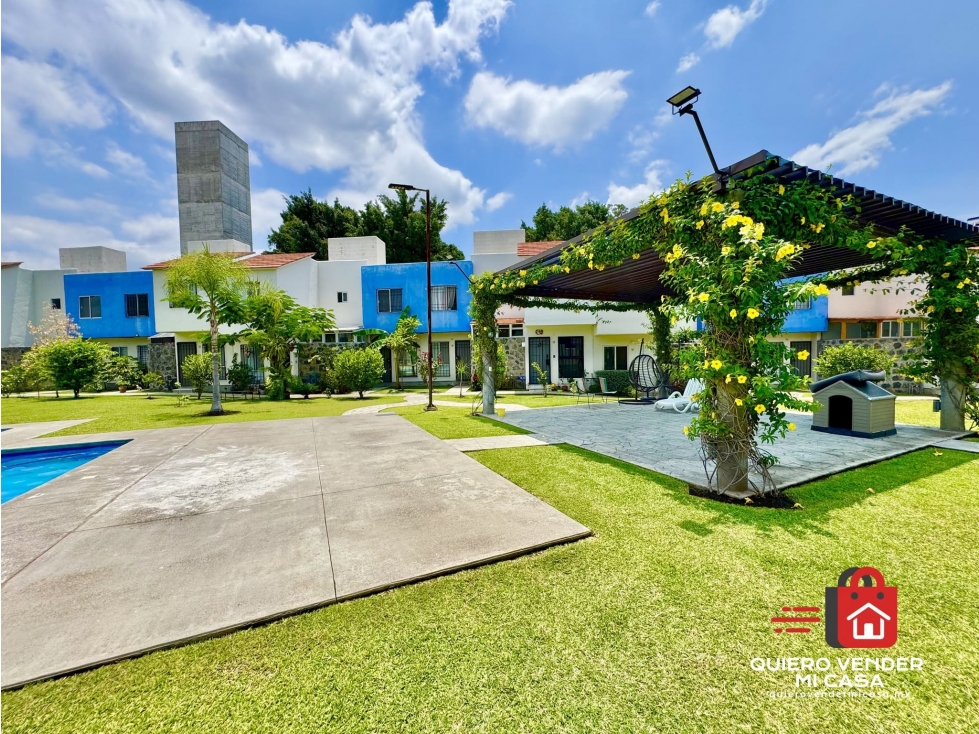 Estrena Casa en Condominio con Alberca cerca de Hospitales y UTEZ