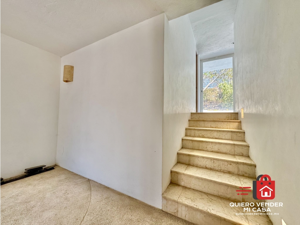 Exclusiva Casa de 3 Niveles,Jardín y Alberca en Colinas de Santa Fe — foto 5