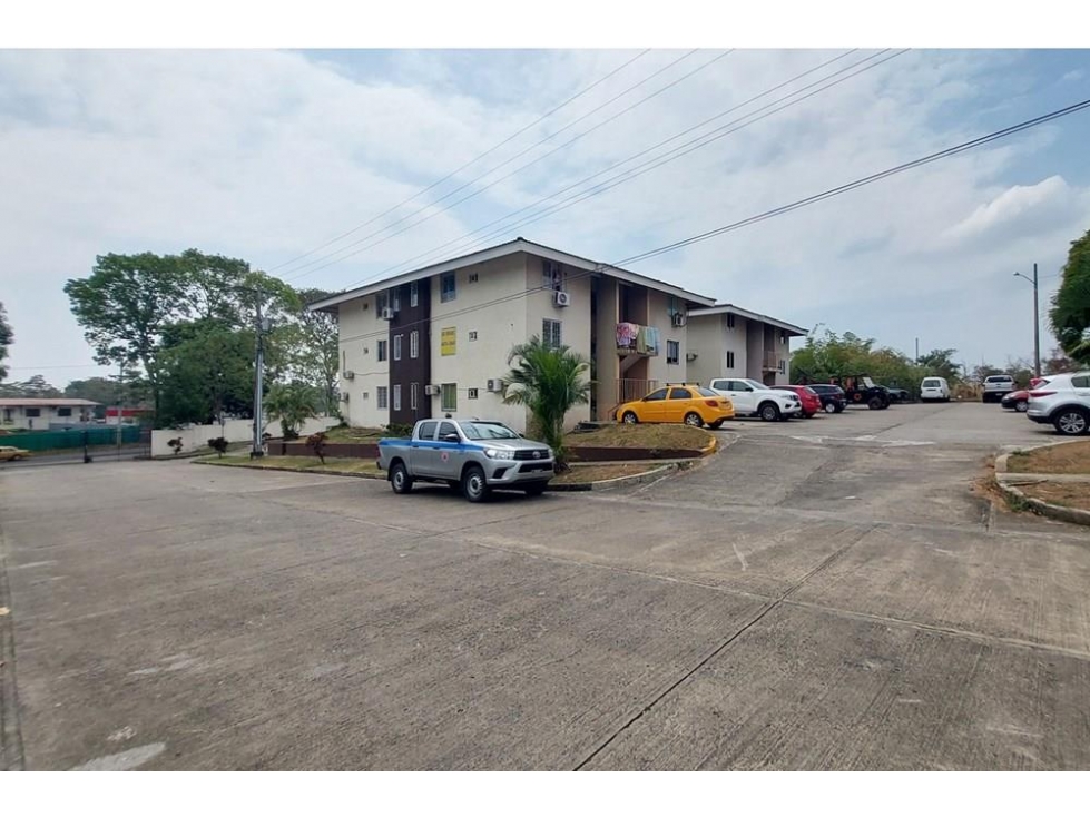 Se vende apartamento en Rana de Oro-Pedregal. - 2