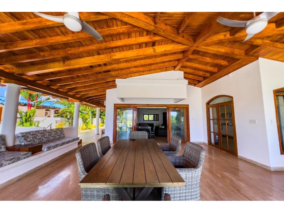 Se vende dúplex frente al mar en Playa Blanca, Río Hato - 1