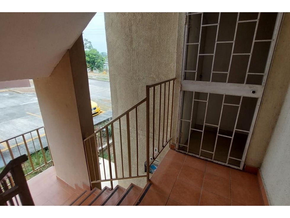 Se vende apartamento en Rana de Oro-Pedregal. - 3