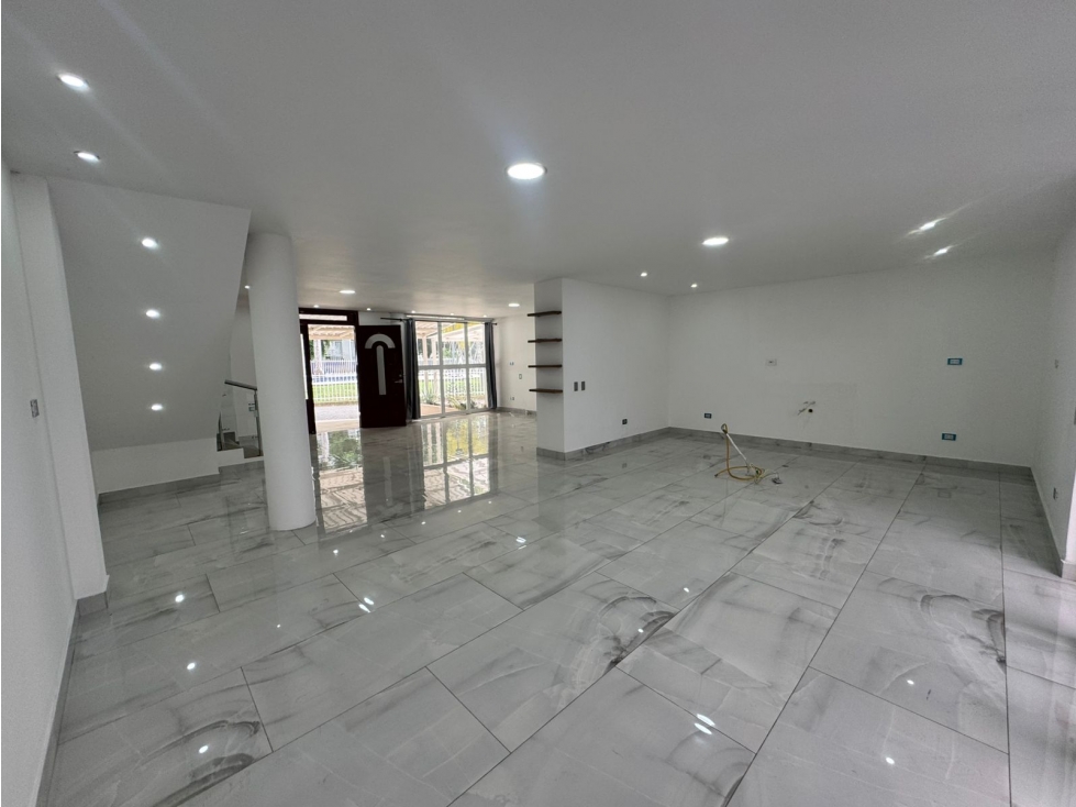 VENDO Casa en condominio Ciudad Jardin, Cali, Valle