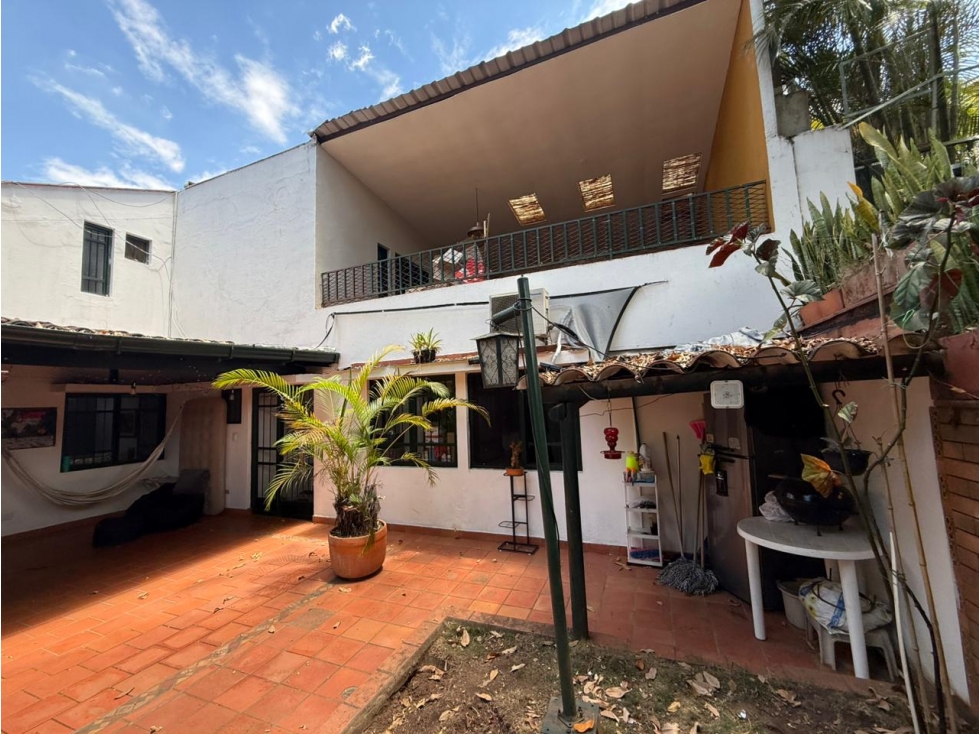 VENDO casa en condómino bella suiza sur cali valle