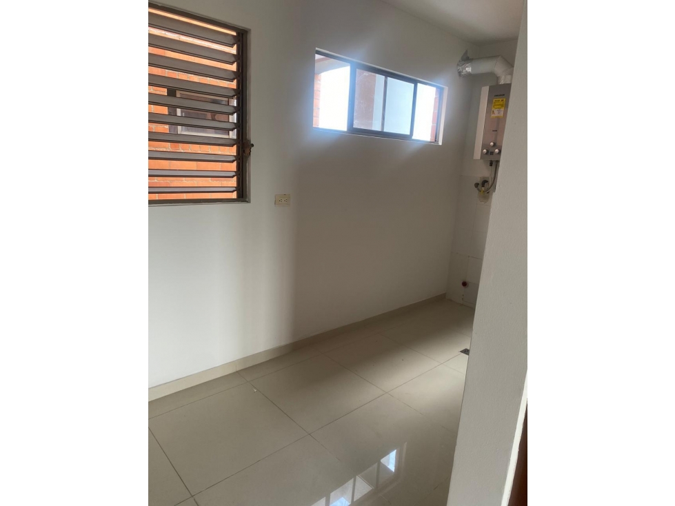 VENDO apartamento ciudad jardin, sur, cali, valle — foto 5