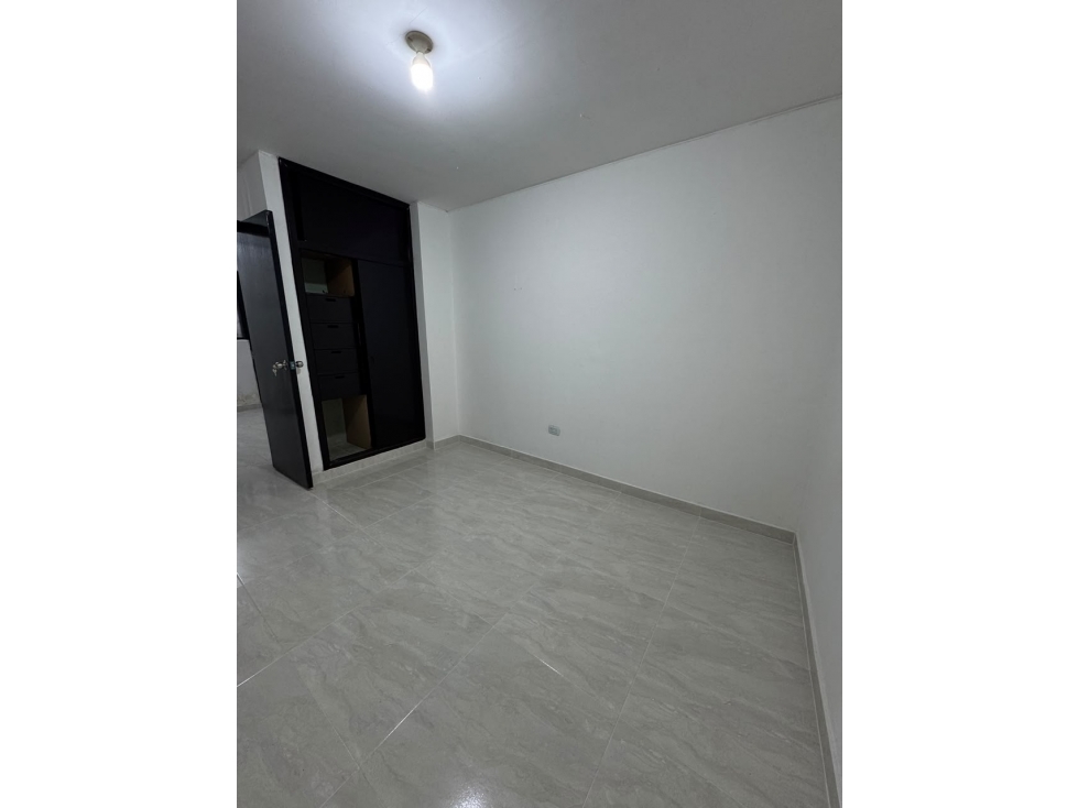 SE ARRIENDA APARTAESTUDIO - 2