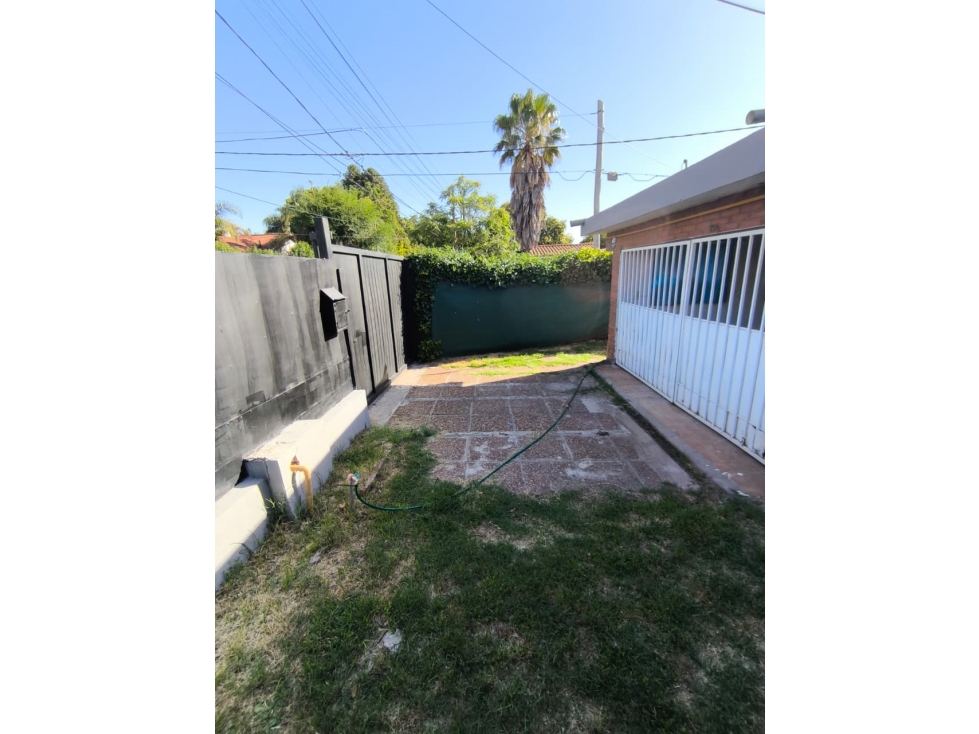 Casa 2 dorm. con pileta en venta Villa Allende Centro - 2