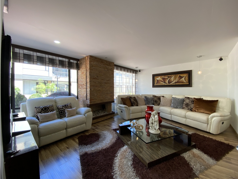 CASA VENTA CHIA CLUB HOUSE COMPLETO BUEN LOTE