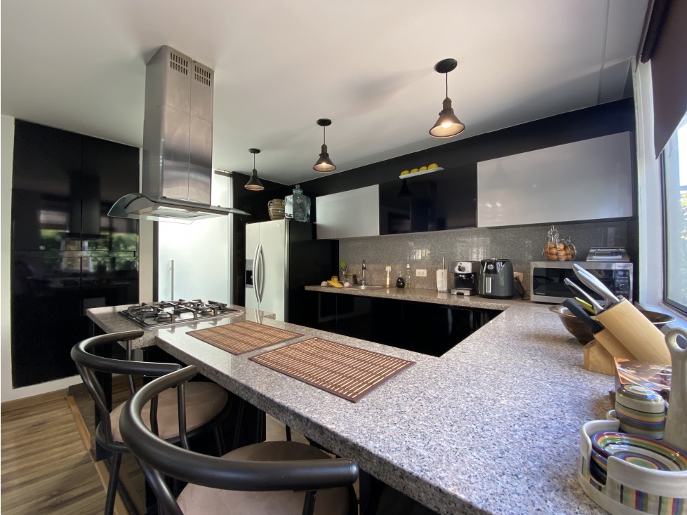 CASA VENTA CHIA CLUB HOUSE COMPLETO BUEN LOTE — foto 4