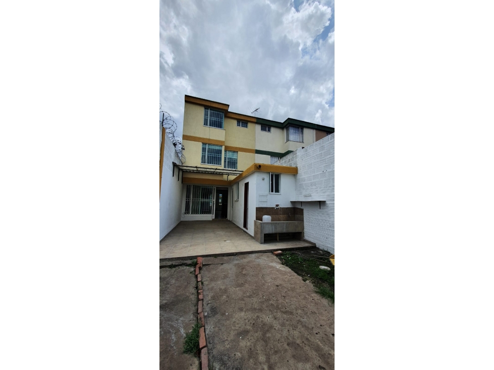 casa esquinera en chia la balsa — foto 5