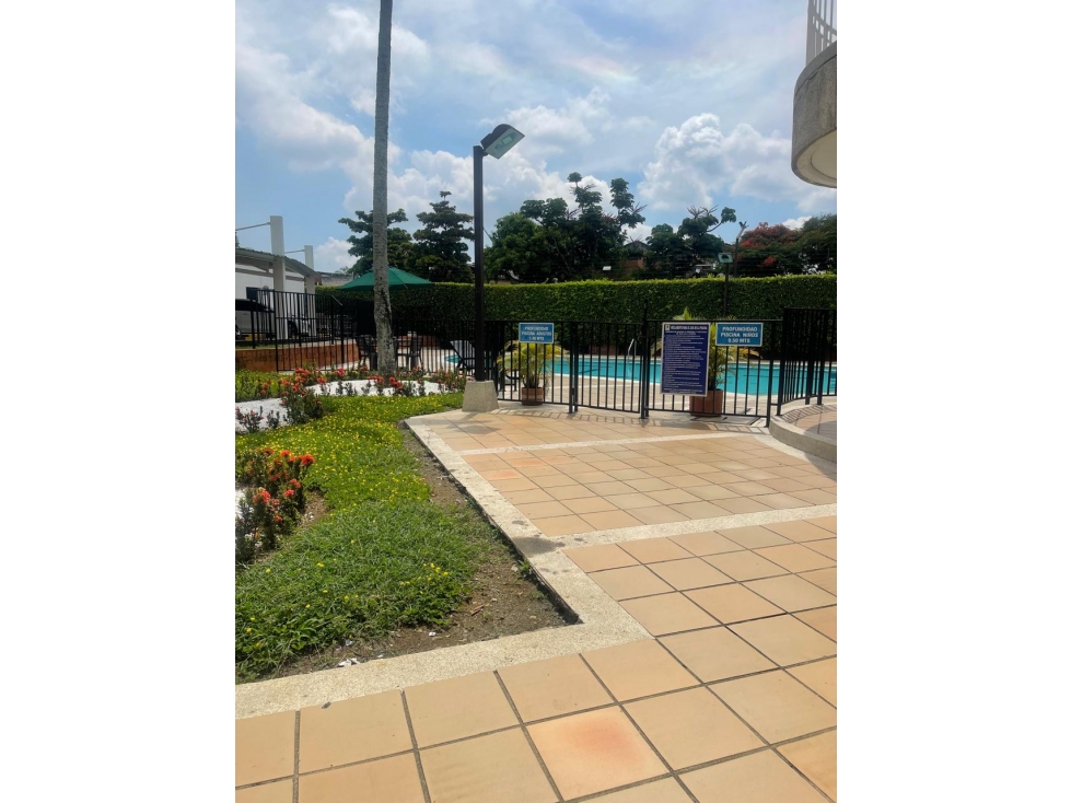 Apartamento en venta sur de Cali en unidad Caney 4 alcobas DM9940104