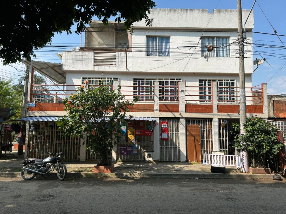 Se vende Casa comercial esquinera - Ciudad Cordoba -YP