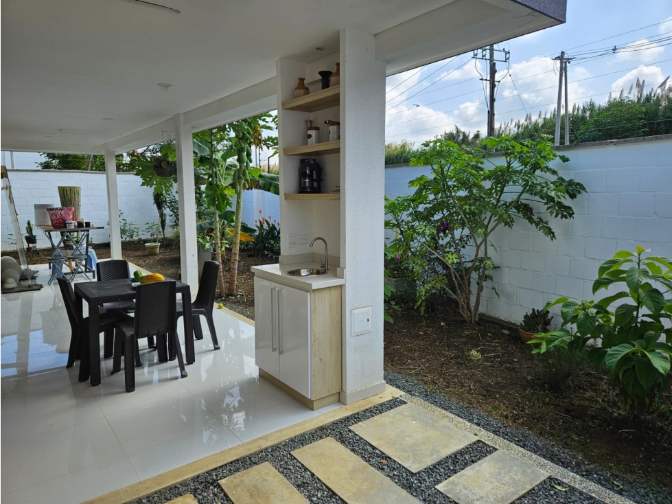 CASA EN VENTA EN AZUCENAS DEL CASTILLO, JAMUNDI LY10409611 — foto 5