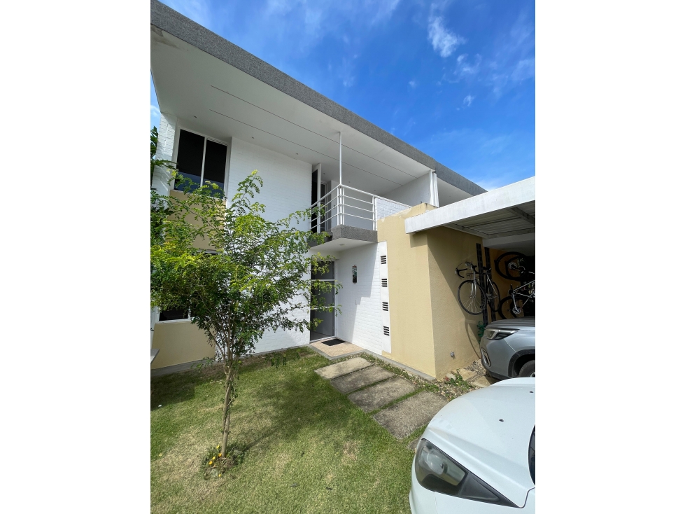 VENTA CASA EN GIRASOLES DEL CASTILLO JAMUNDI LY9323732