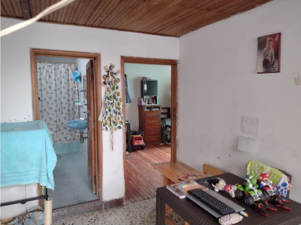 VENTA CASA PARA REMODELAR BARRIO BELLA VISTA BOGOTÁ LY7698108 — foto 4