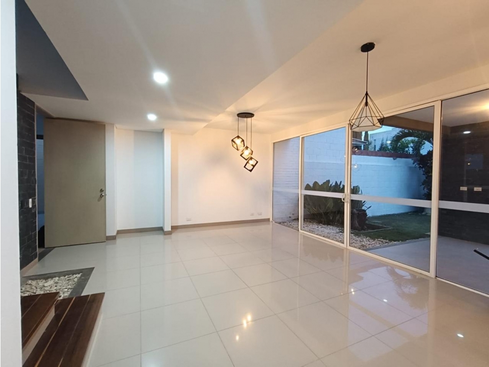 VENTA CASA, ROSALES DEL CASTILLO, JAMUNDI -LY10441058