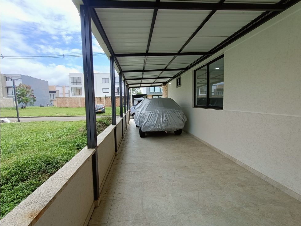 CASA LUXURY EN MANANTIAL LAS MERCEDES ALG 7429172 — foto 3
