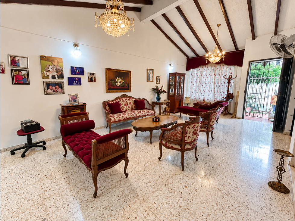 Vendo Casa Amplia en El Limonar 4 Habitaciones y 4 Baños - DM — foto 4