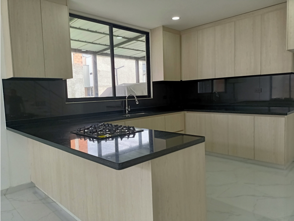 CASA LUXURY EN MANANTIAL LAS MERCEDES ALG 7429172 — foto 2