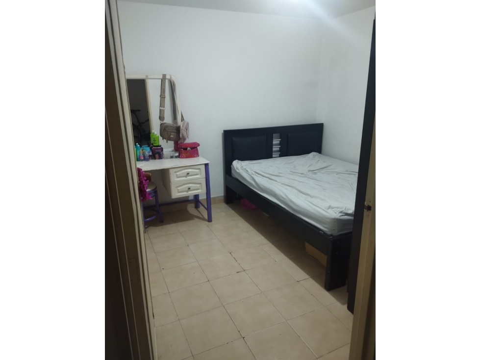 Casa de 3 pisos con 3 apartamentos independientes en Floralia, Cali DM — foto 5