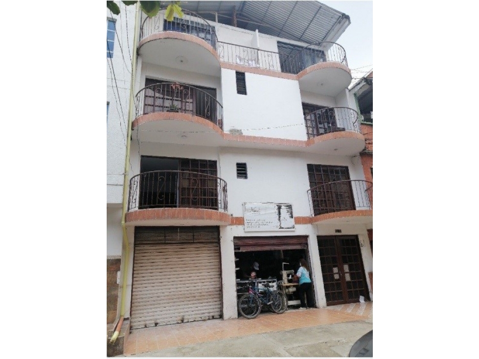 VENTA EDIFICIO PRIMERO DE MAYO LY7744458 — foto 4