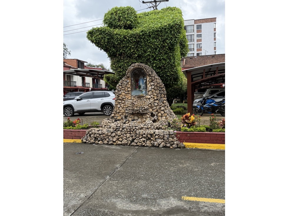 VENTA DE CASA DE TRES PISOS EN UNIDAD RESIDENCIAL SUR DE CALI -YY — foto 6