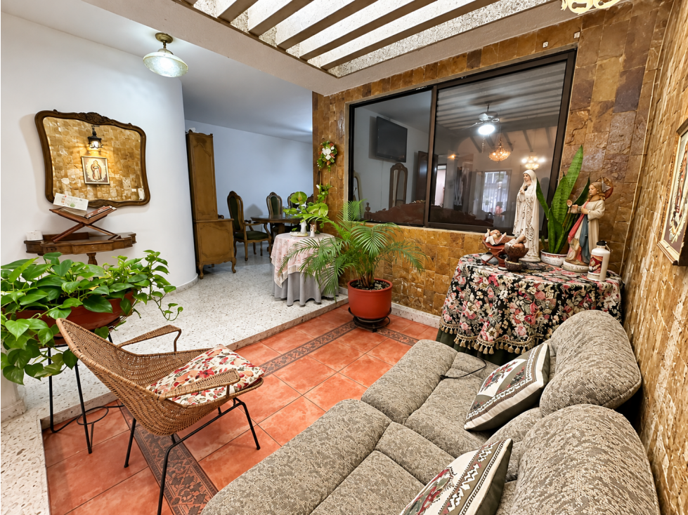 Vendo Casa Amplia en El Limonar 4 Habitaciones y 4 Baños - DM — foto 2