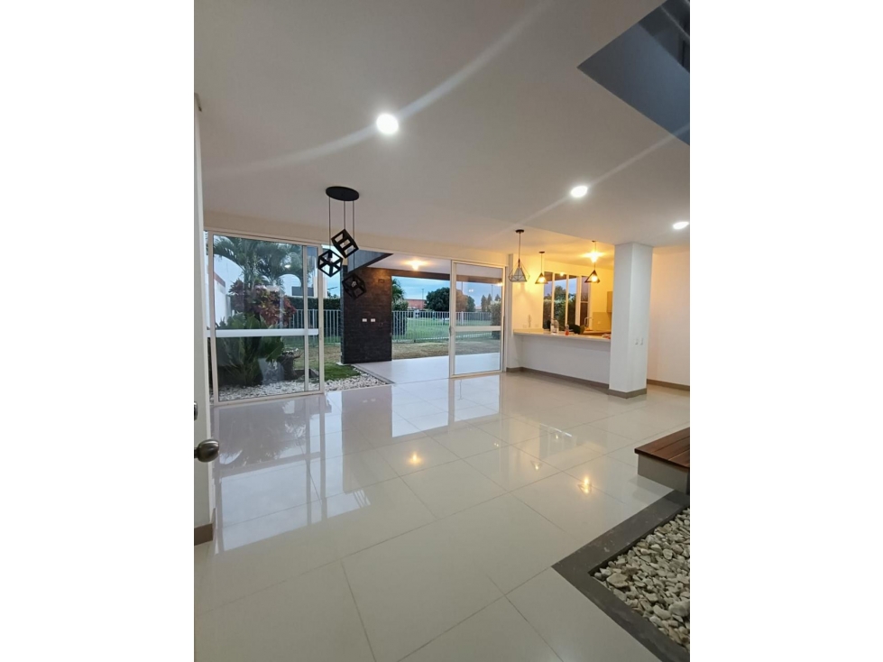VENTA CASA, ROSALES DEL CASTILLO, JAMUNDI -LY10441058